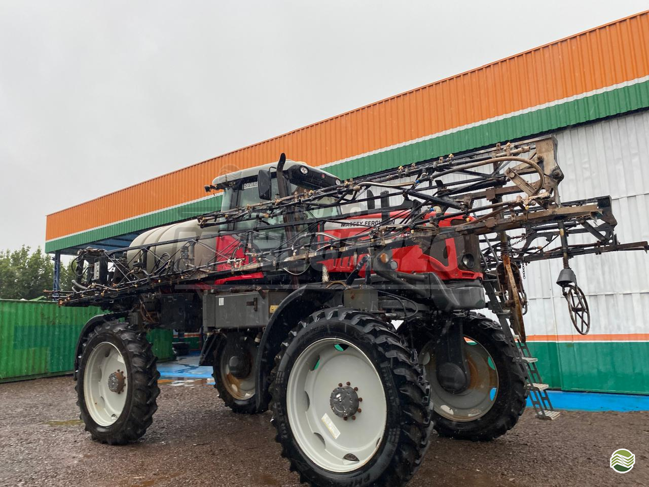 PULVERIZADOR MASSEY FERGUSON MF 9030 Tração 4x4 Grupo Menegazzo CONSTANTINA RIO GRANDE DO SUL RS